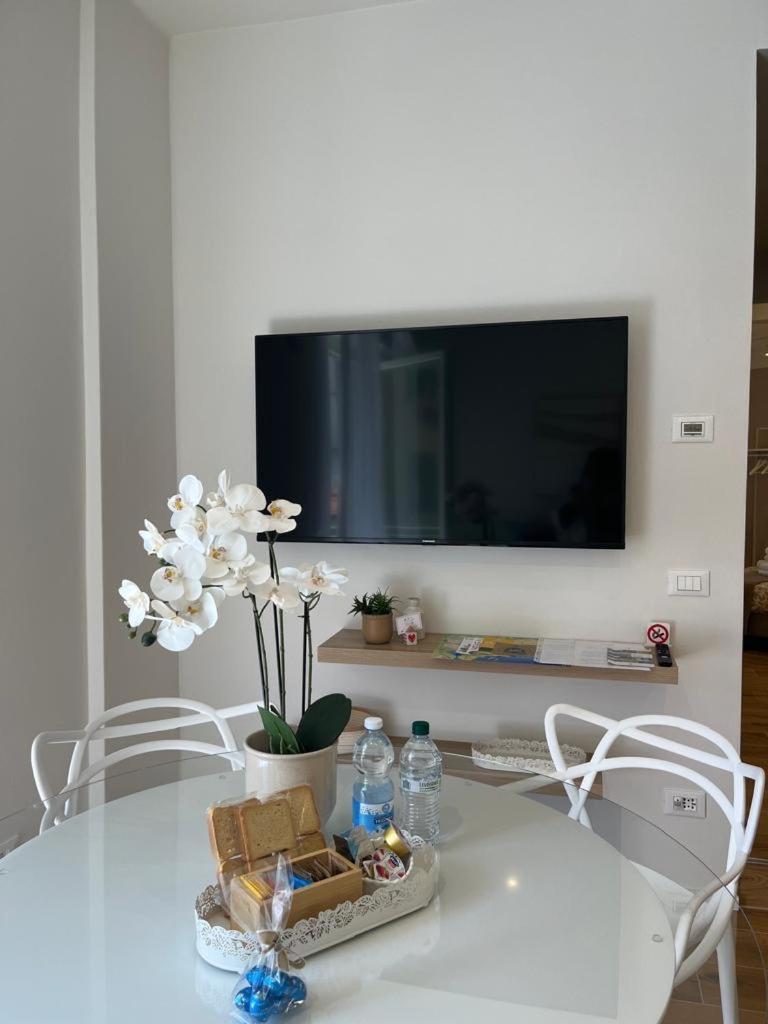 Central Suite Cinque Terre - Riomaggiore E Manarola La Spezia Bagian luar foto